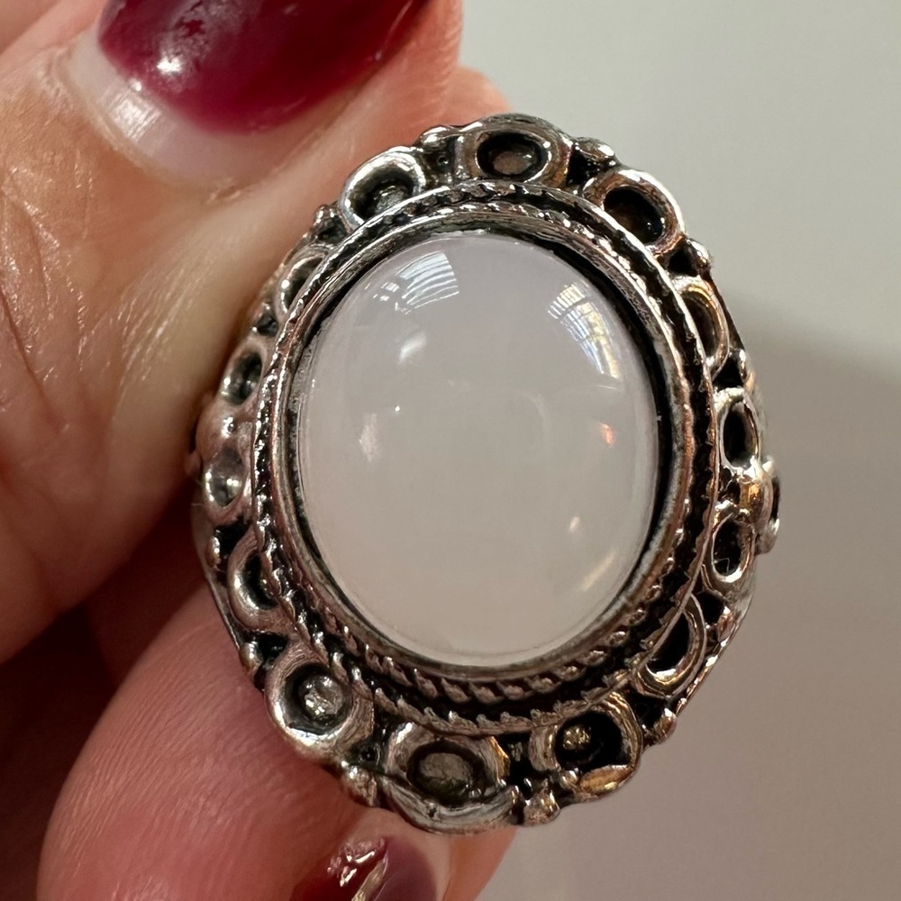 Vintage Bali Style 925 Sterling Silver White Moonstone Ring Size 7 Ornate Boho - Picture 2 of 8